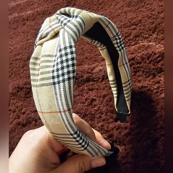 Plaid Tan Knotted Fashion Headband NWOT - Picture 2 of 5